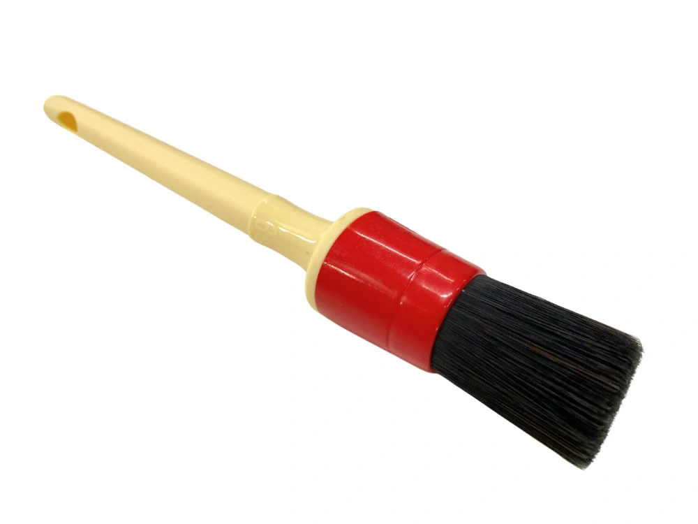 Klasický detailovací štetec veľkosťi 16